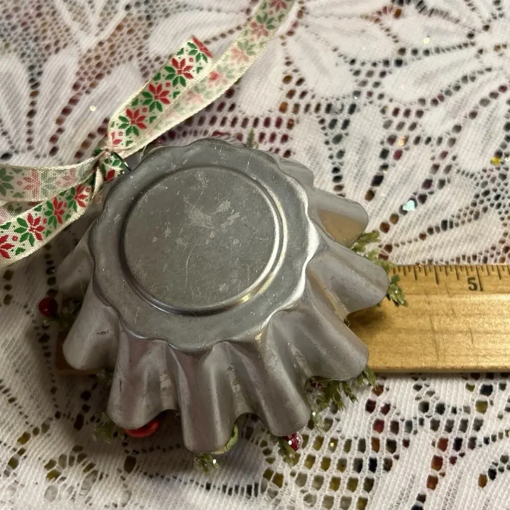 Vintage Round Tart Tin Santa Claus Mercury Glass Diorama Mid Century Ornament